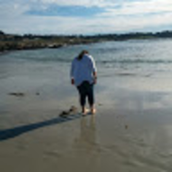 Meet your Posher, Ana - Picture 1 of 1